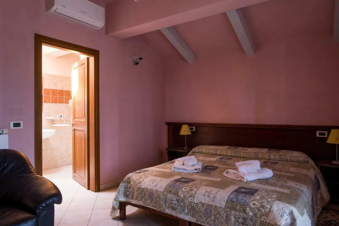 Gasthaus Borgo Nuovo San Martino Ambra Landhaus